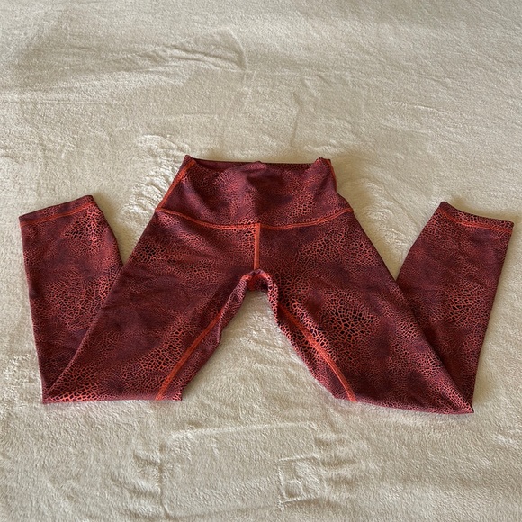 lululemon athletica Pants - Lululemon new withdrawal TAG